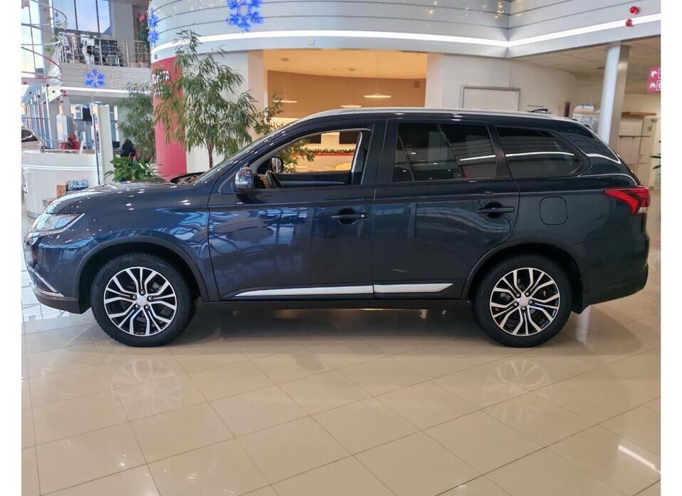 Mitsubishi Outlander, III Рестайлинг 2 2.0 CVT (146 л.с.)