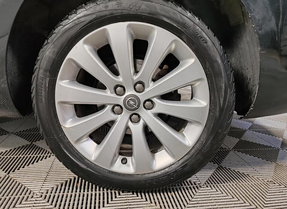 Opel Astra, J Рестайлинг 1.4 AT (140 л.с.)