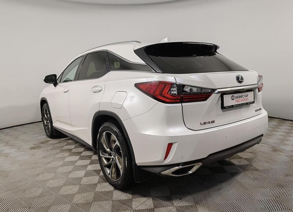 Lexus RX, IV 300 2.0 AT (238 л.с.) 4WD