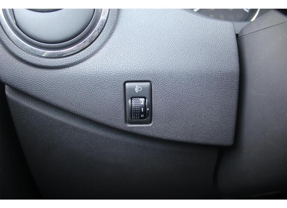 Nissan Almera, III (G15) 1.6 MT (102 л.с.)