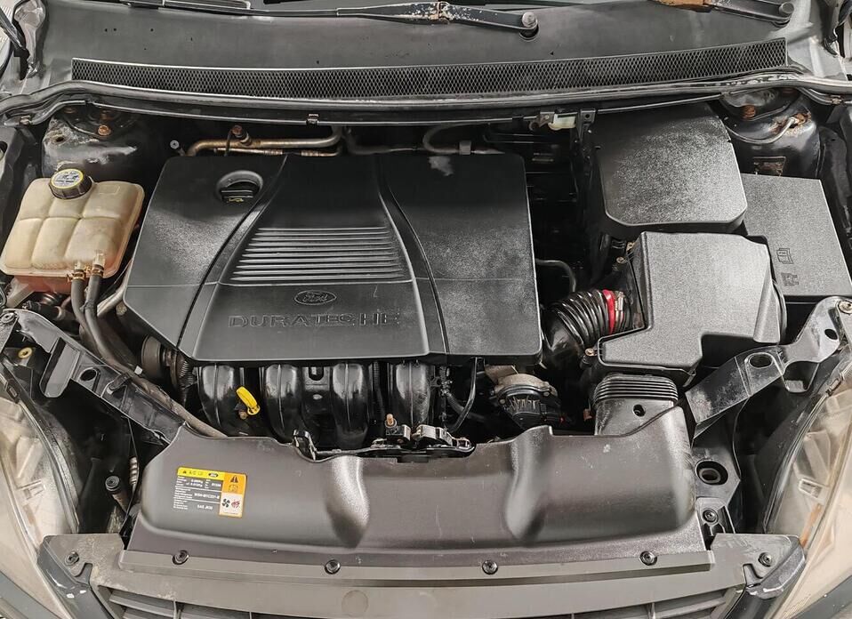 Ford Focus, II Рестайлинг 2.0 MT (145 л.с.)