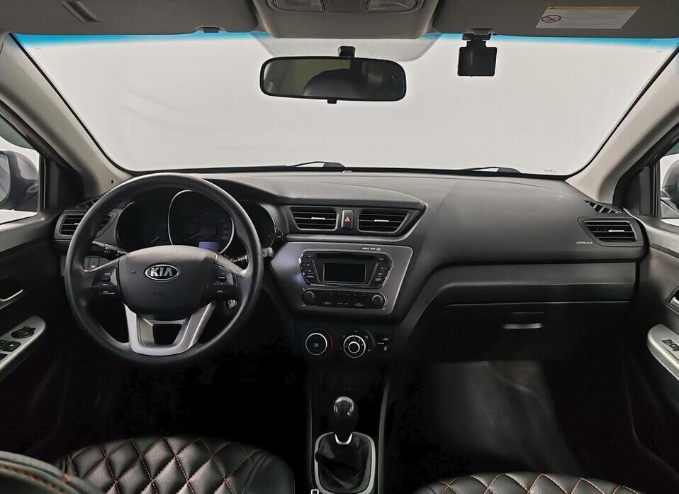 Kia Rio, III 5-speed 1.6 MT (123 л.с.)
