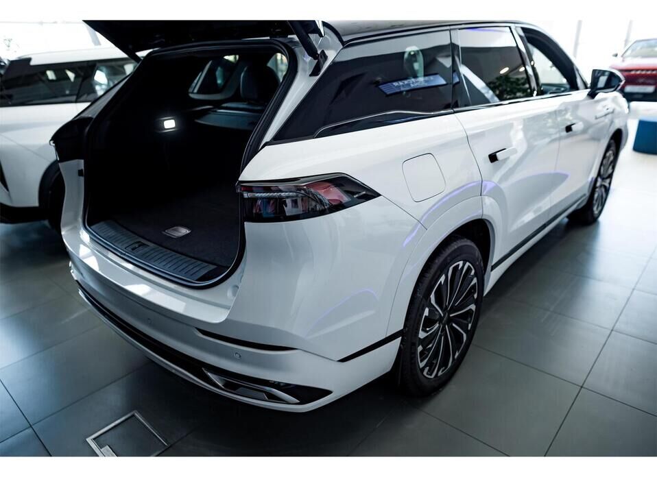 Jaecoo J8 2.0 AMT (249 л.с.) 4WD