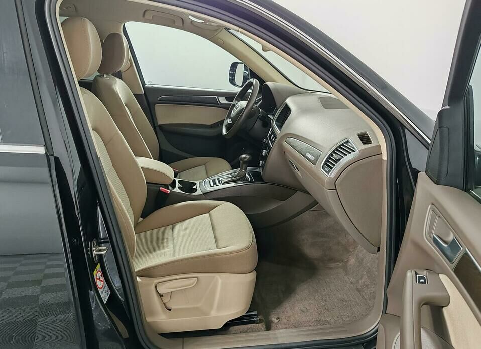 Audi Q5 2.0 AT (230 л.с.) 4WD
