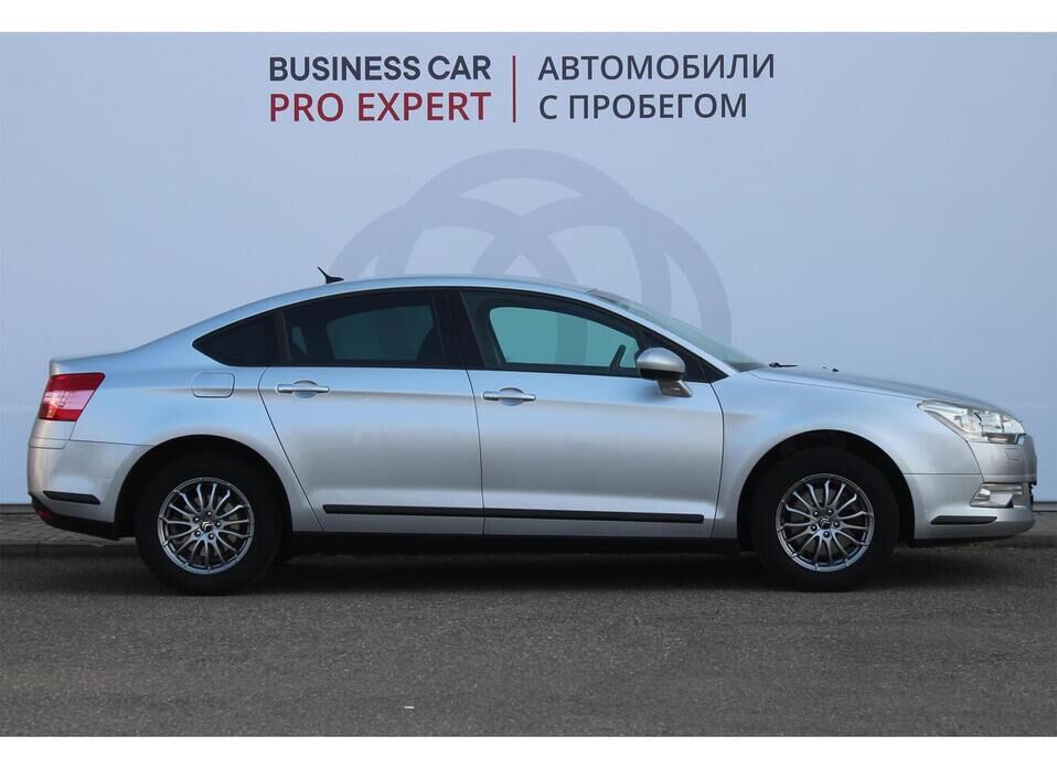 Citroen C5 2.0 MT (140 л.с.)