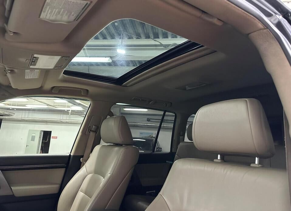 Toyota Land Cruiser, 200 Series 4.5d AT (235 л.с.) 4WD