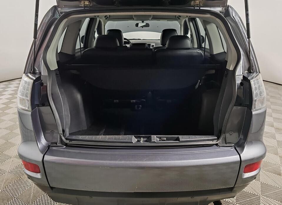 Mitsubishi Outlander, II Рестайлинг 2.0 CVT (147 л.с.) 4WD