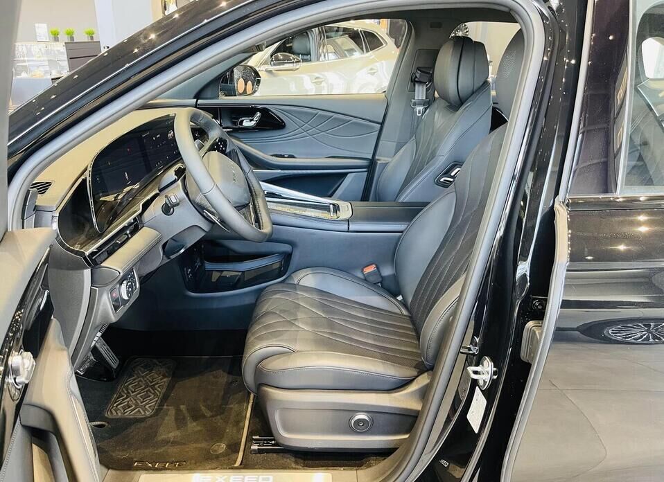 EXEED RX 2.0 AMT (197 л.с.) 4WD