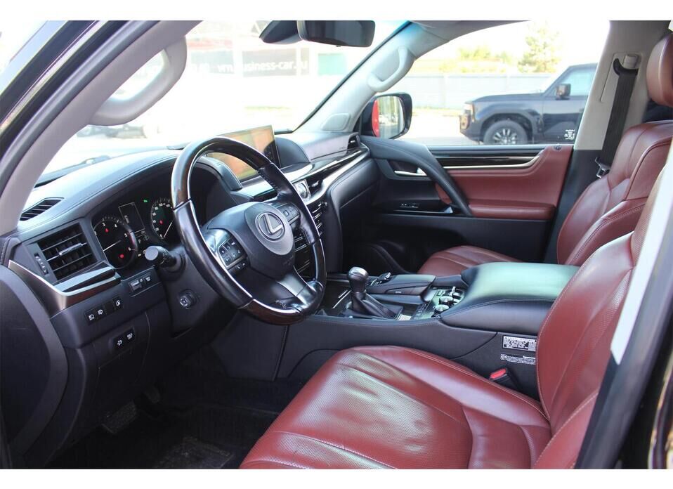 Lexus LX 450d 4.5d AT (272 л.с.) 4WD