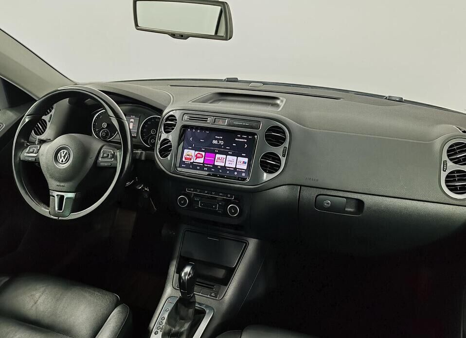 Volkswagen Tiguan 2.0d AT (140 л.с.) 4WD