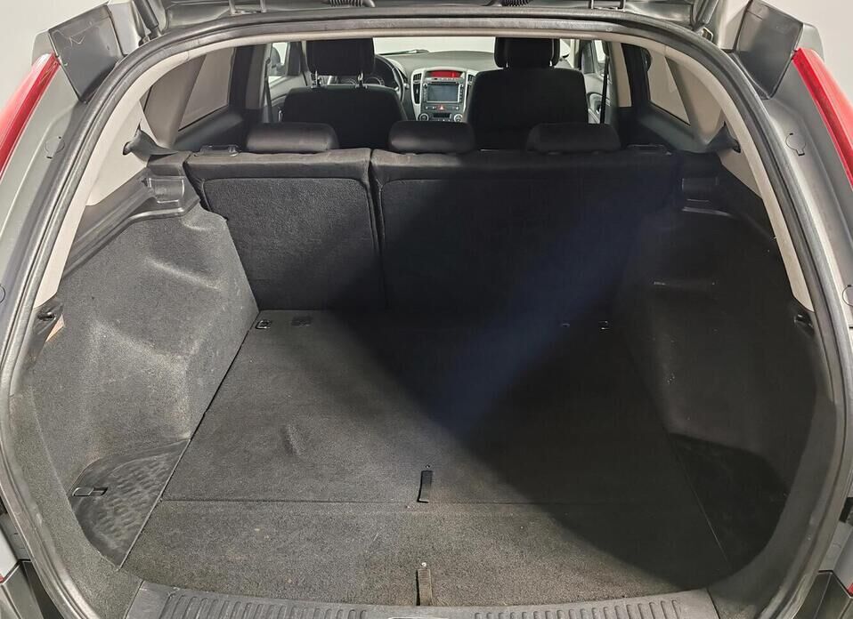 Kia Ceed, I Рестайлинг 1.6 MT (122 л.с.)