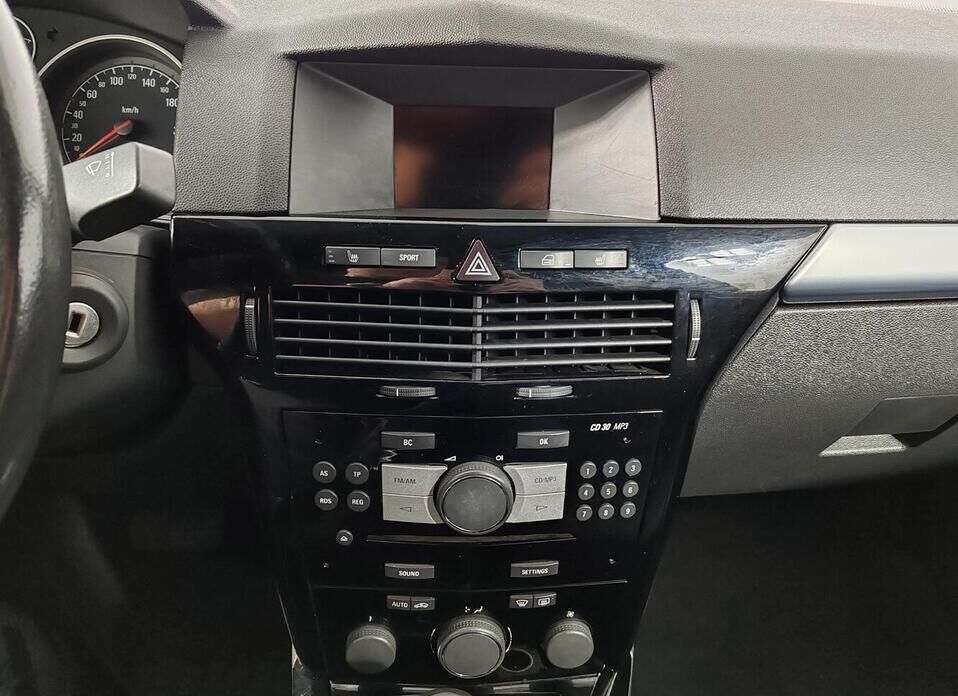 Opel Astra 1.8 AT (140 л.с.)