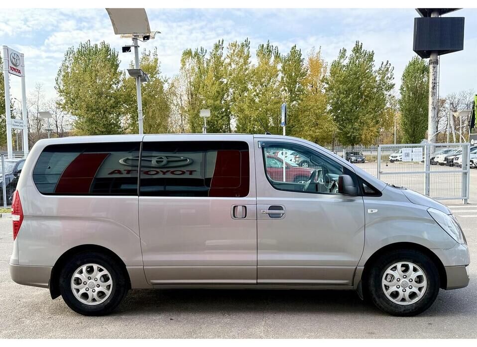 Hyundai H-1, II 2.4 AT (173 л.с.)