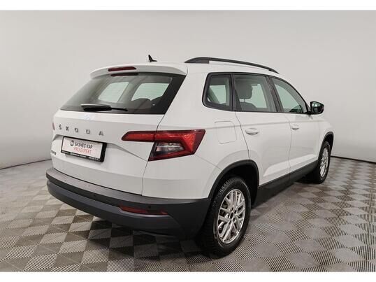 Skoda Karoq, 2021&nbsp;г., 54&nbsp;923&nbsp;км