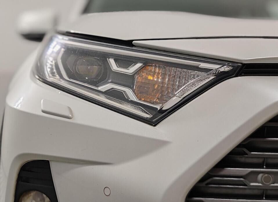 Toyota RAV4, V (XA50) 2.5 AT (199 л.с.) 4WD