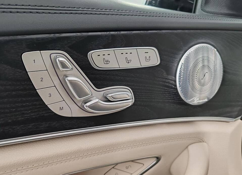 Mercedes-Benz E-Класс AMG, V (W213) 63 AMG S 4.0 AT (612 л.с.) 4WD