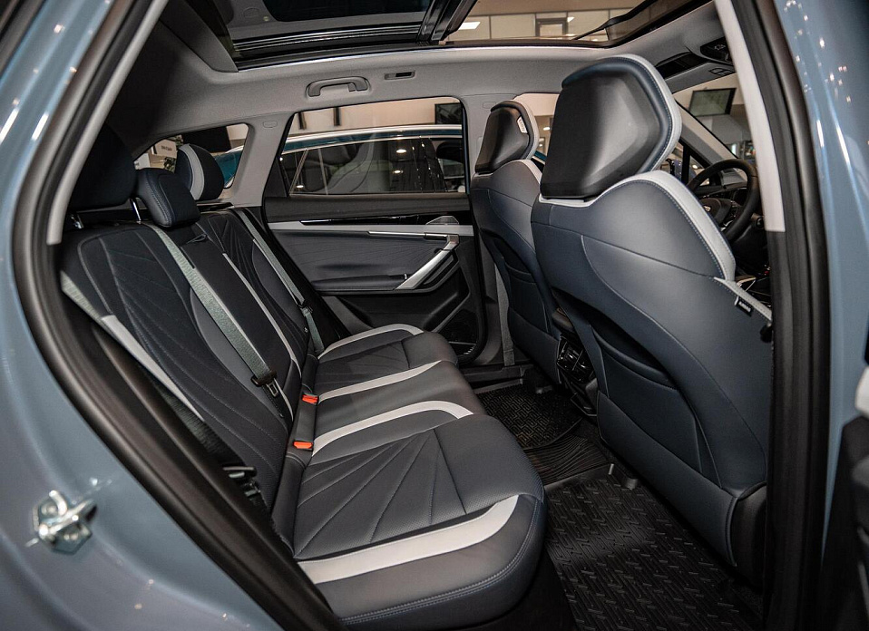 Geely Atlas, II 2.0 AMT (200 л.с.)