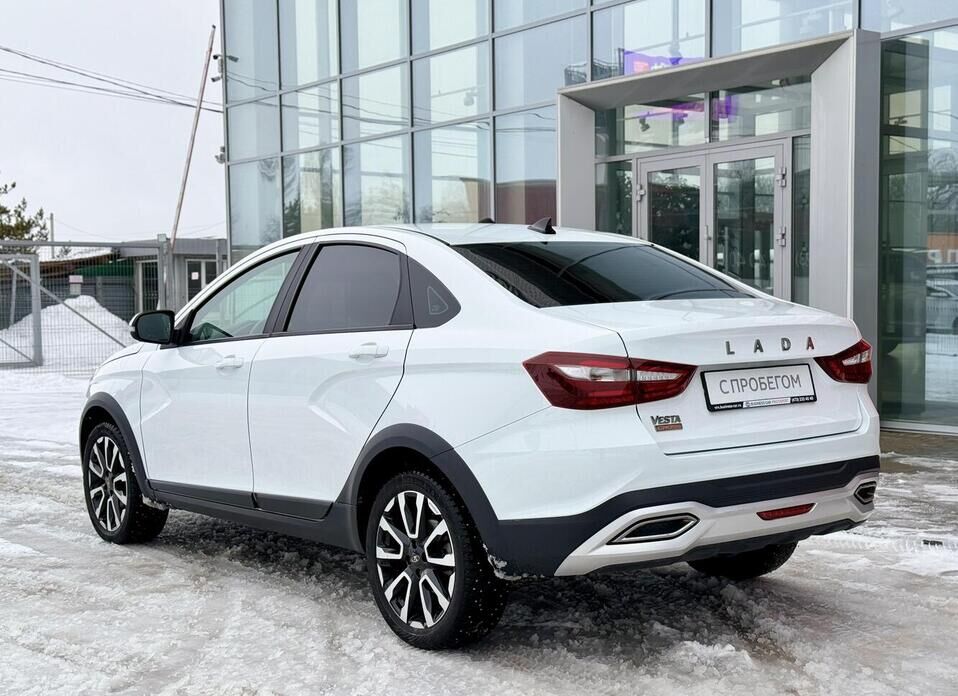 LADA (ВАЗ) Vesta, I Рестайлинг (NG) Cross 1.6 MT (106 л.с.)