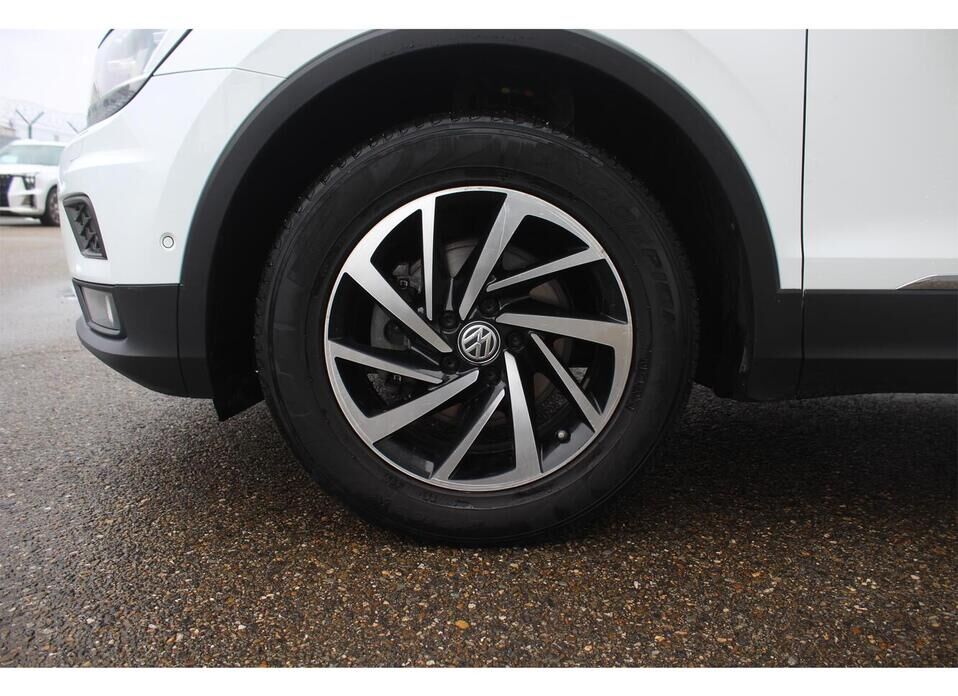 Volkswagen Tiguan, II 2.0d AMT (150 л.с.) 4WD