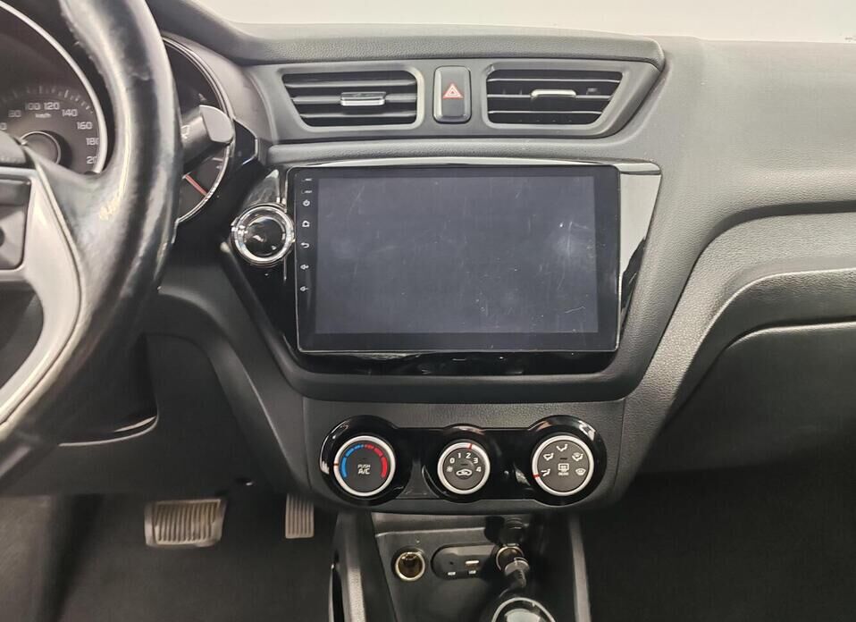 Kia Rio 1.6 AT (123 л.с.)