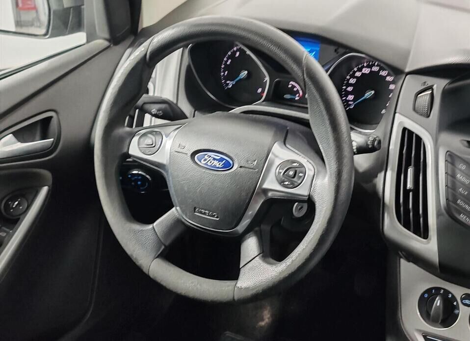 Ford Focus, III 1.6 MT (125 л.с.)