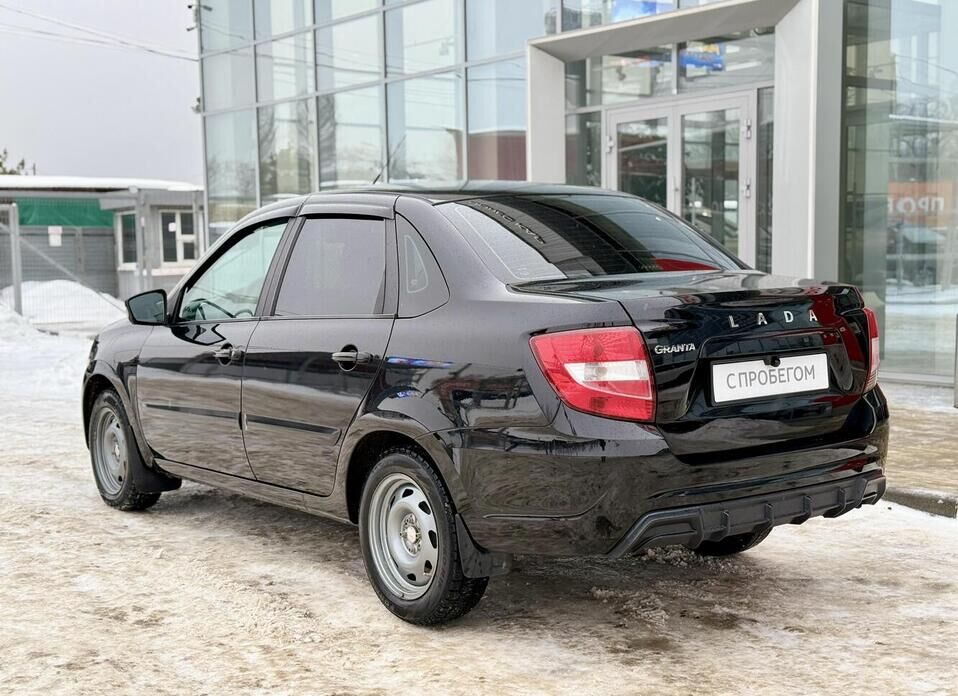 LADA (ВАЗ) Granta, I Рестайлинг 1.6 MT (90 л.с.)