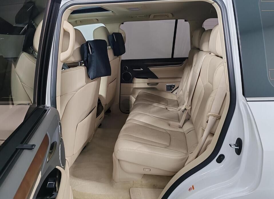 Lexus LX, III Рестайлинг 2 570 5.7 AT (367 л.с.) 4WD