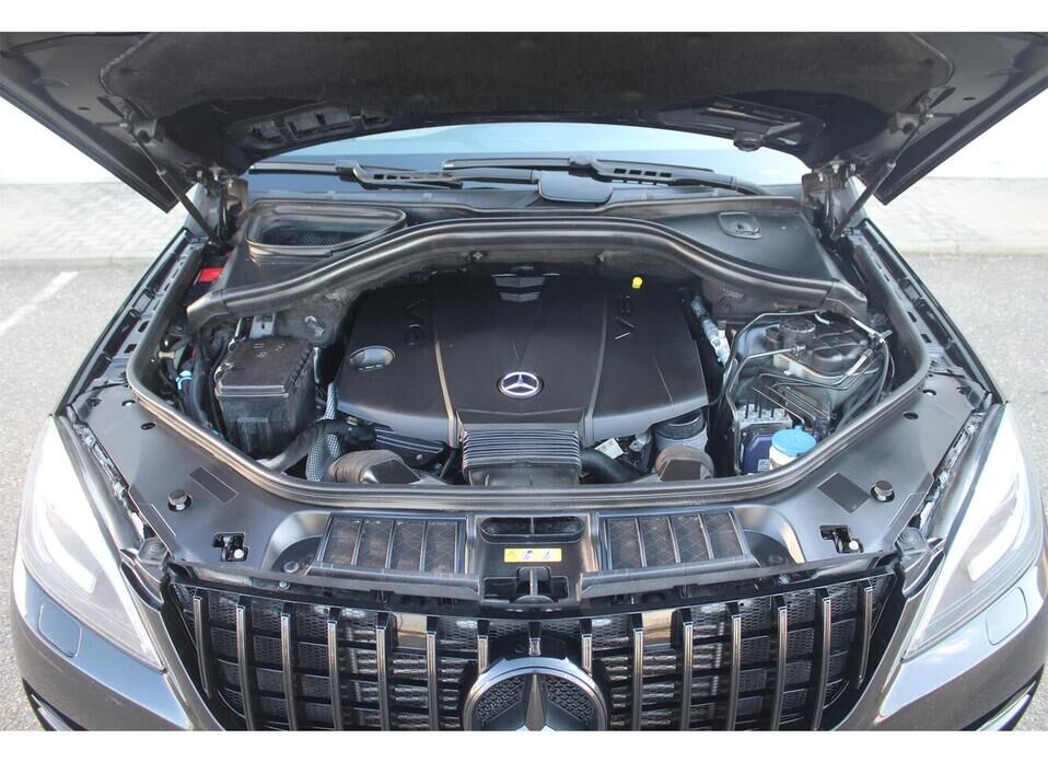 Mercedes-Benz M-Класс 350 CDI 3.0d AT (249 л.с.) 4WD