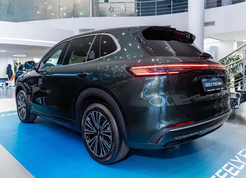 Geely EX5 EM-i 1.5hyb AT (218 л.с.)