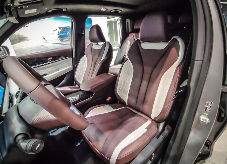 Geely Monjaro 2.0 AT (238 л.с.) 4WD