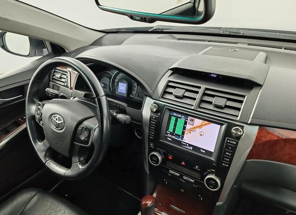 Toyota Camry 3.5 AT (249 л.с.)