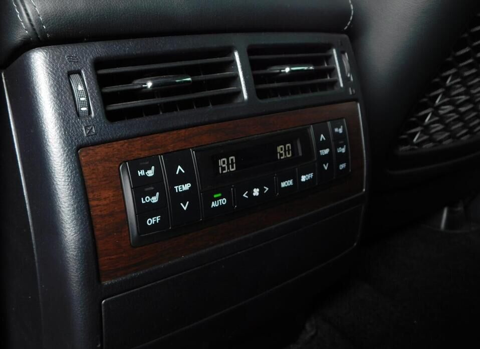 Toyota Land Cruiser 4.5d AT (249 л.с.) 4WD