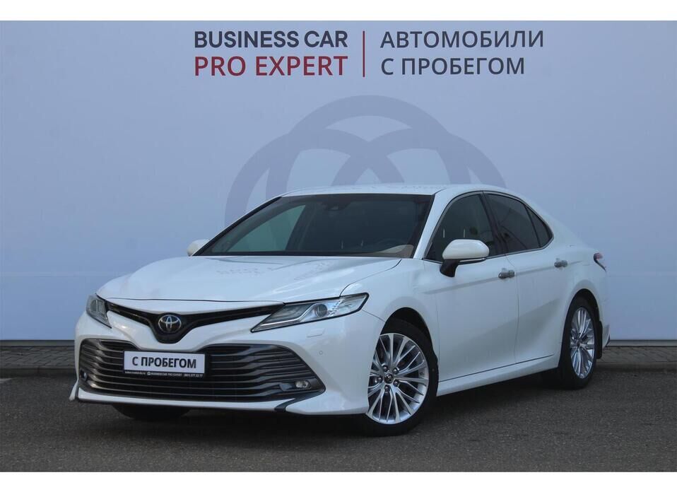 Toyota Camry 2.5 AT (181 л.с.)