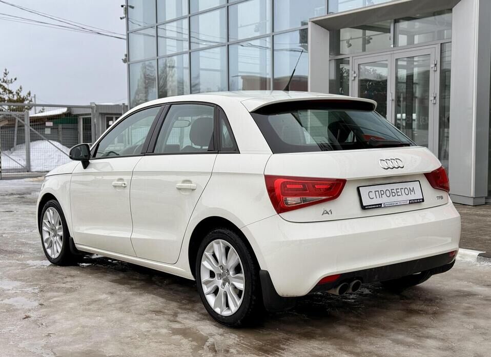 Audi A1, I (8X) 1.4 AMT (122 л.с.)
