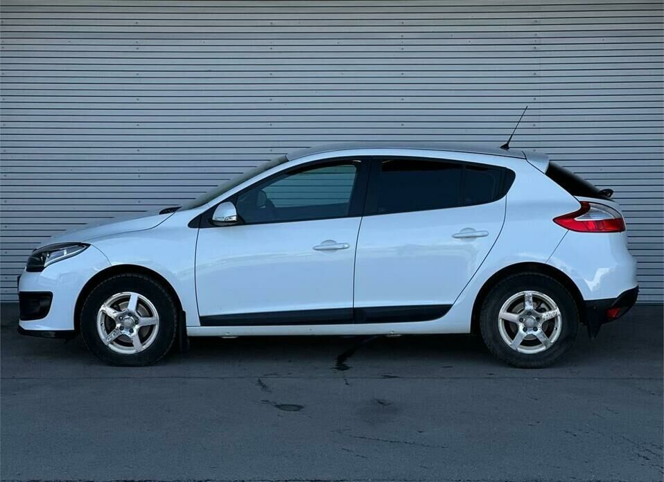 Renault Megane 1.6 MT (106 л.с.)