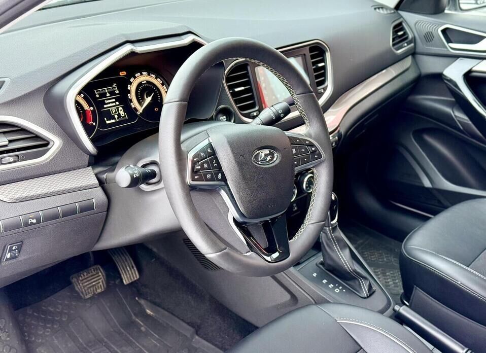 LADA (ВАЗ) Vesta, I Рестайлинг (NG) Cross 1.8 CVT (122 л.с.)