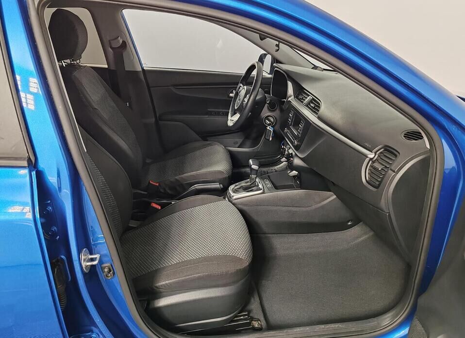 Kia Rio 1.6 AT (123 л.с.)