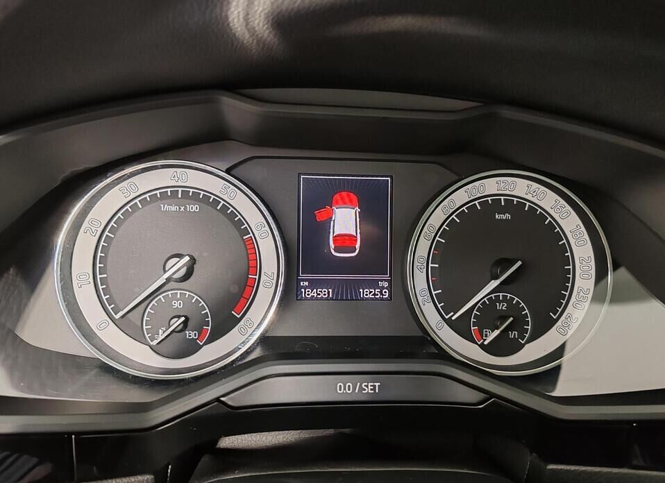 Skoda Superb 2.0 AMT (220 л.с.)