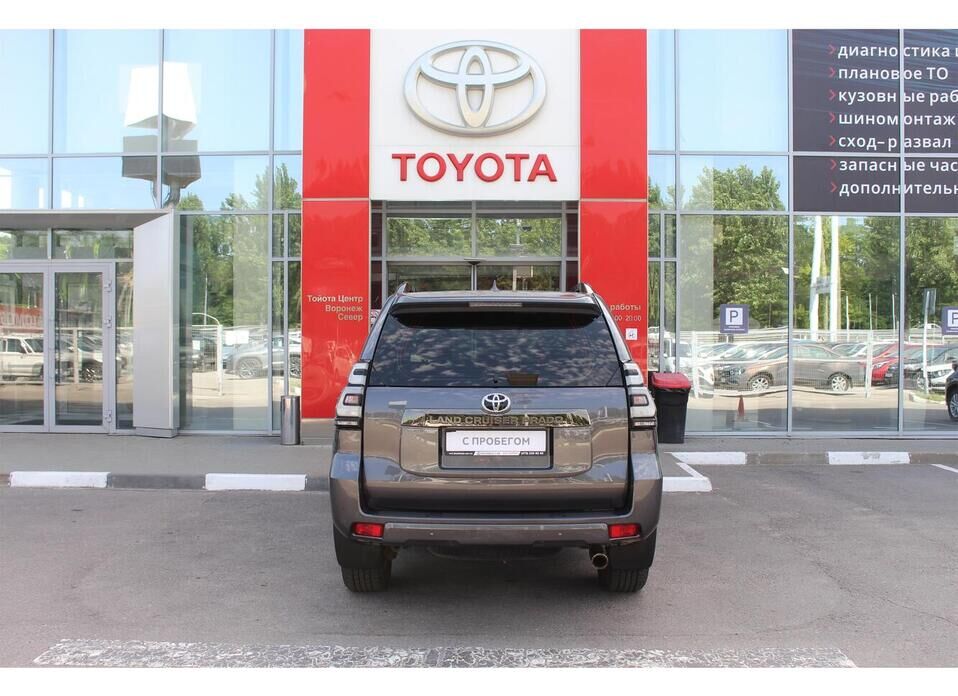 Toyota Land Cruiser Prado 2.8d AT (200 л.с.) 4WD