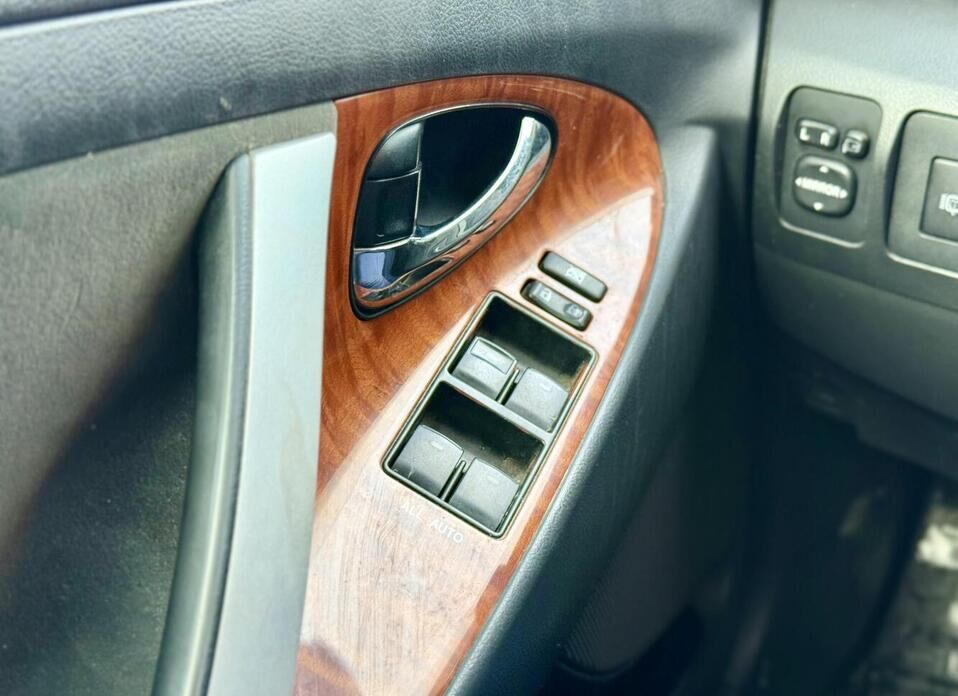 Toyota Camry, VI (XV40) Рестайлинг 2.4 AT (167 л.с.)