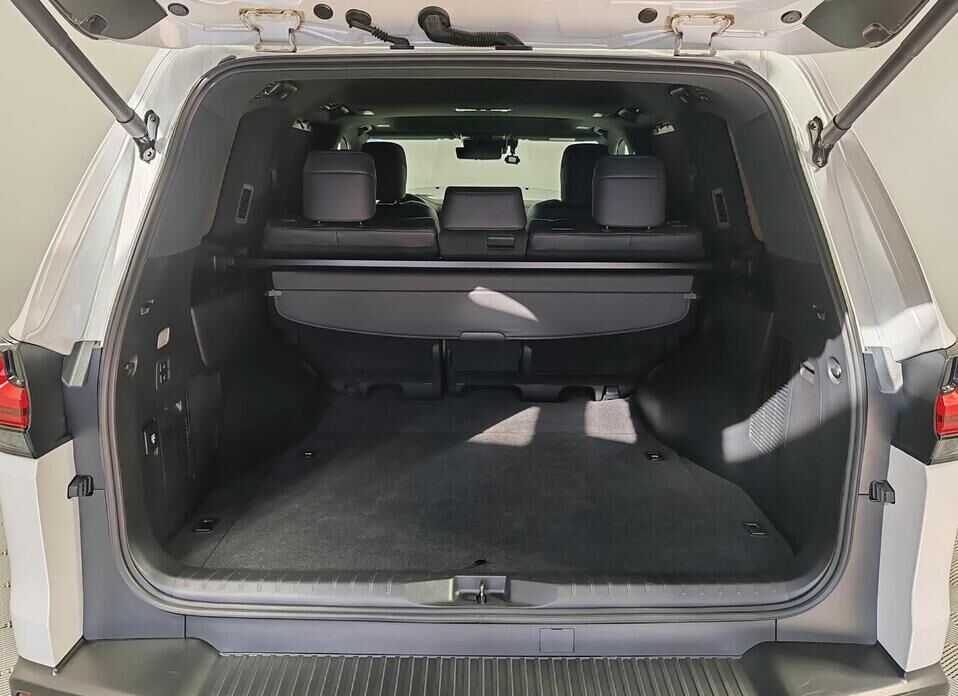 Lexus LX 600 3.5 AT (415 л.с.) 4WD