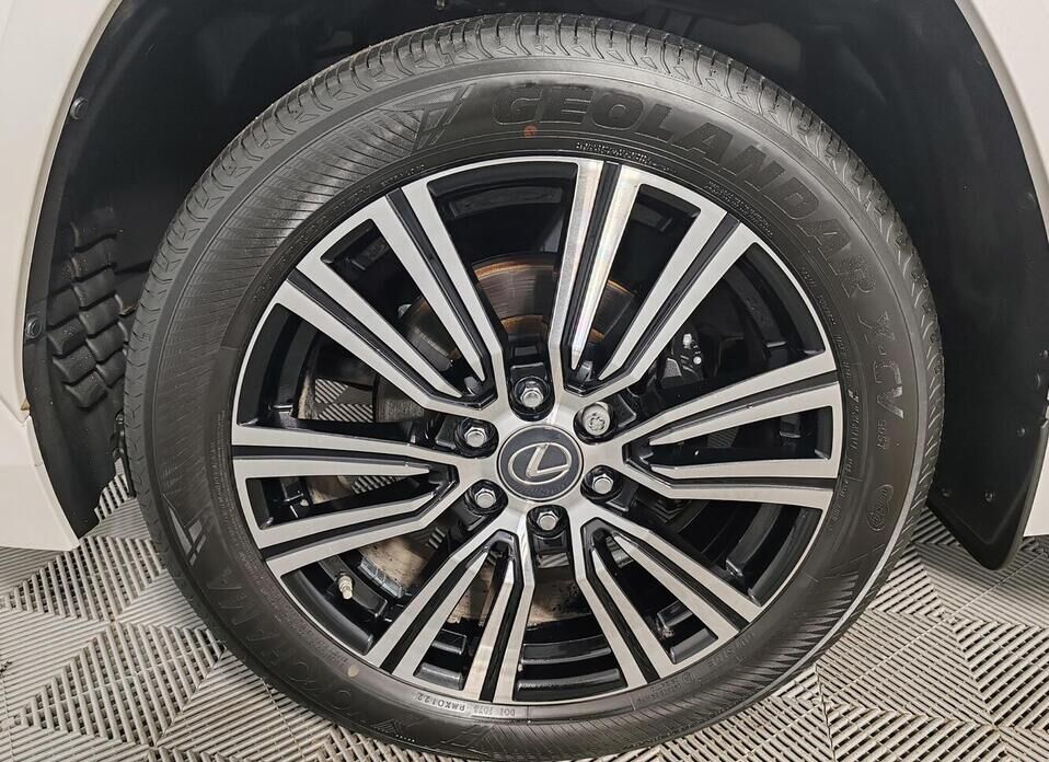 Lexus LX, IV 600 3.5 AT (415 л.с.) 4WD