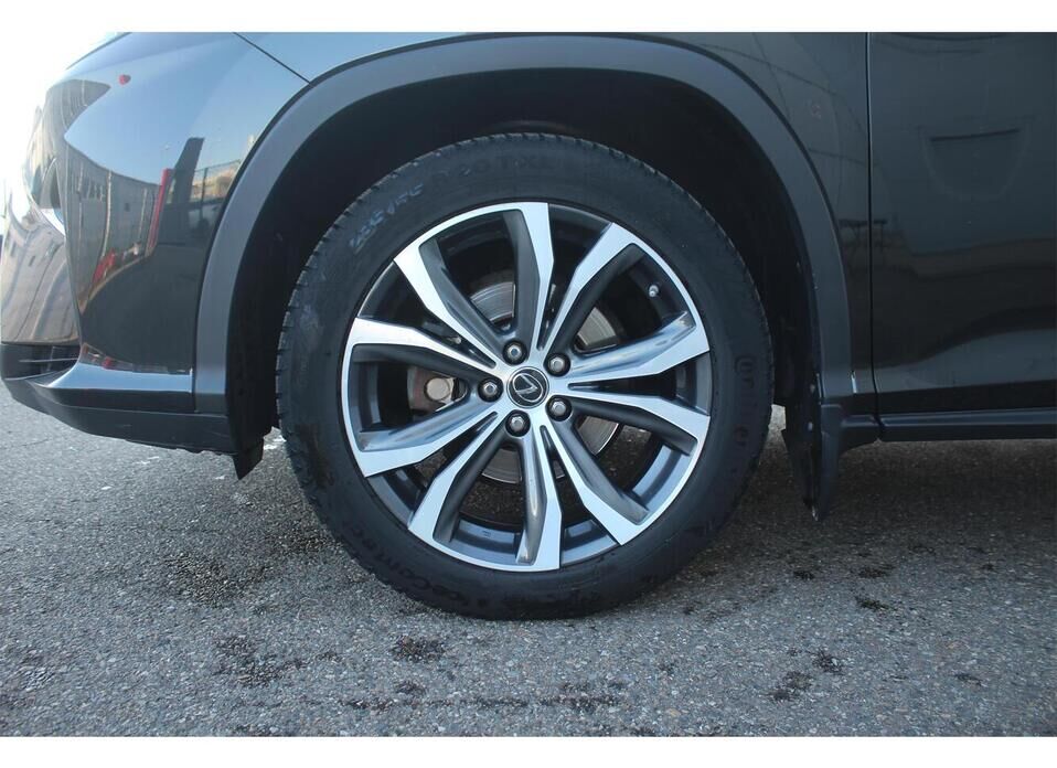 Lexus RX, IV 300 2.0 AT (238 л.с.) 4WD