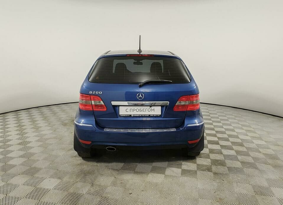 Mercedes-Benz B-Класс 200 2.0 CVT (136 л.с.)