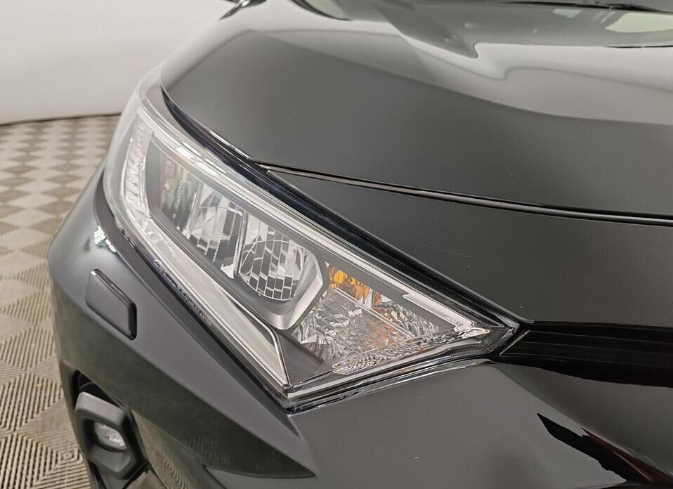 Toyota RAV4, V (XA50) 2.0 CVT (173 л.с.) 4WD