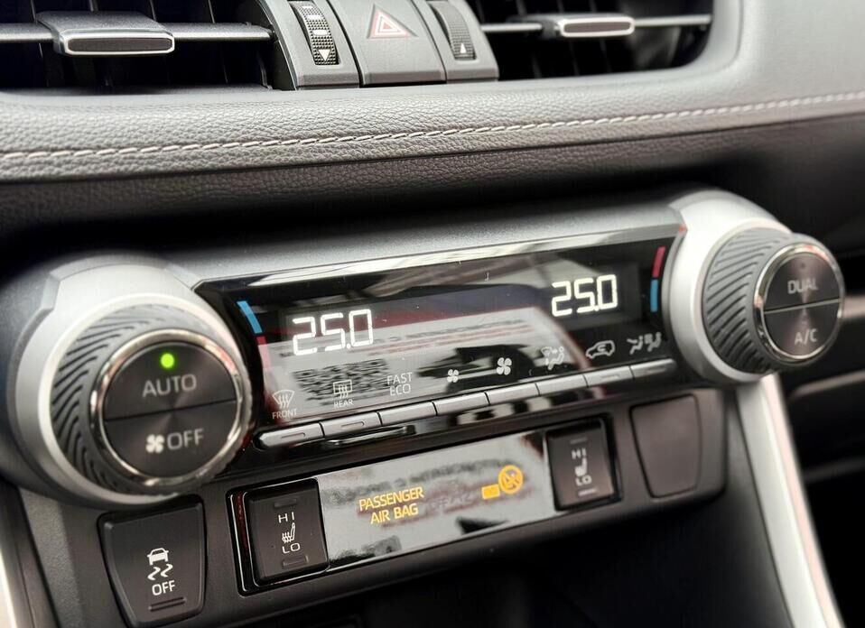 Toyota RAV4, V (XA50) 2.5 AT (199 л.с.) 4WD