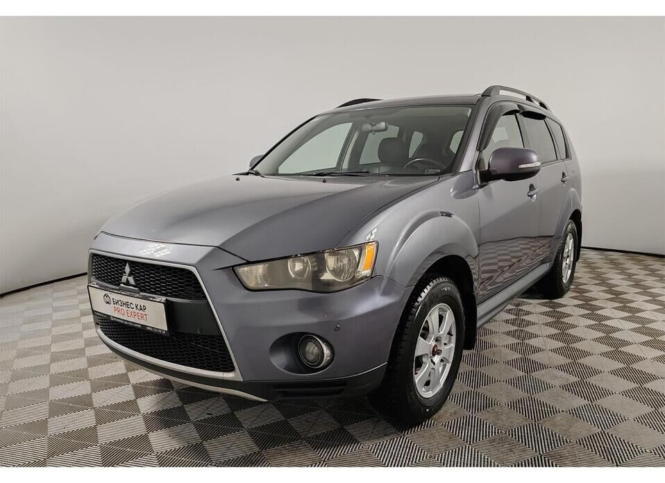 Mitsubishi Outlander, II Рестайлинг 2.0 CVT (147 л.с.) 4WD