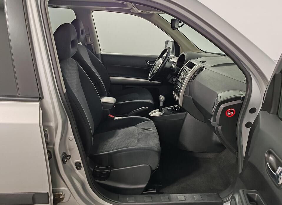 Nissan X-Trail, II Рестайлинг 2.0 CVT (141 л.с.) 4WD