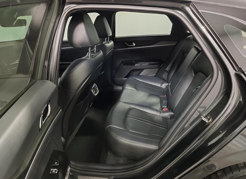 Kia K5, III 2.5 AT (194 л.с.)