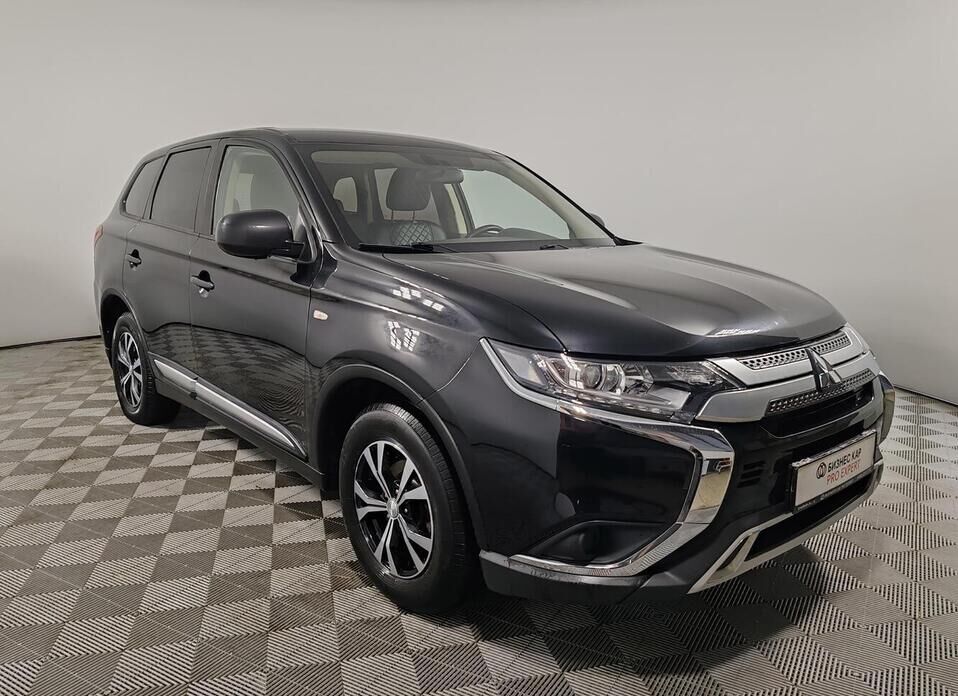 Mitsubishi Outlander, III Рестайлинг 3 2.0 CVT (146 л.с.)